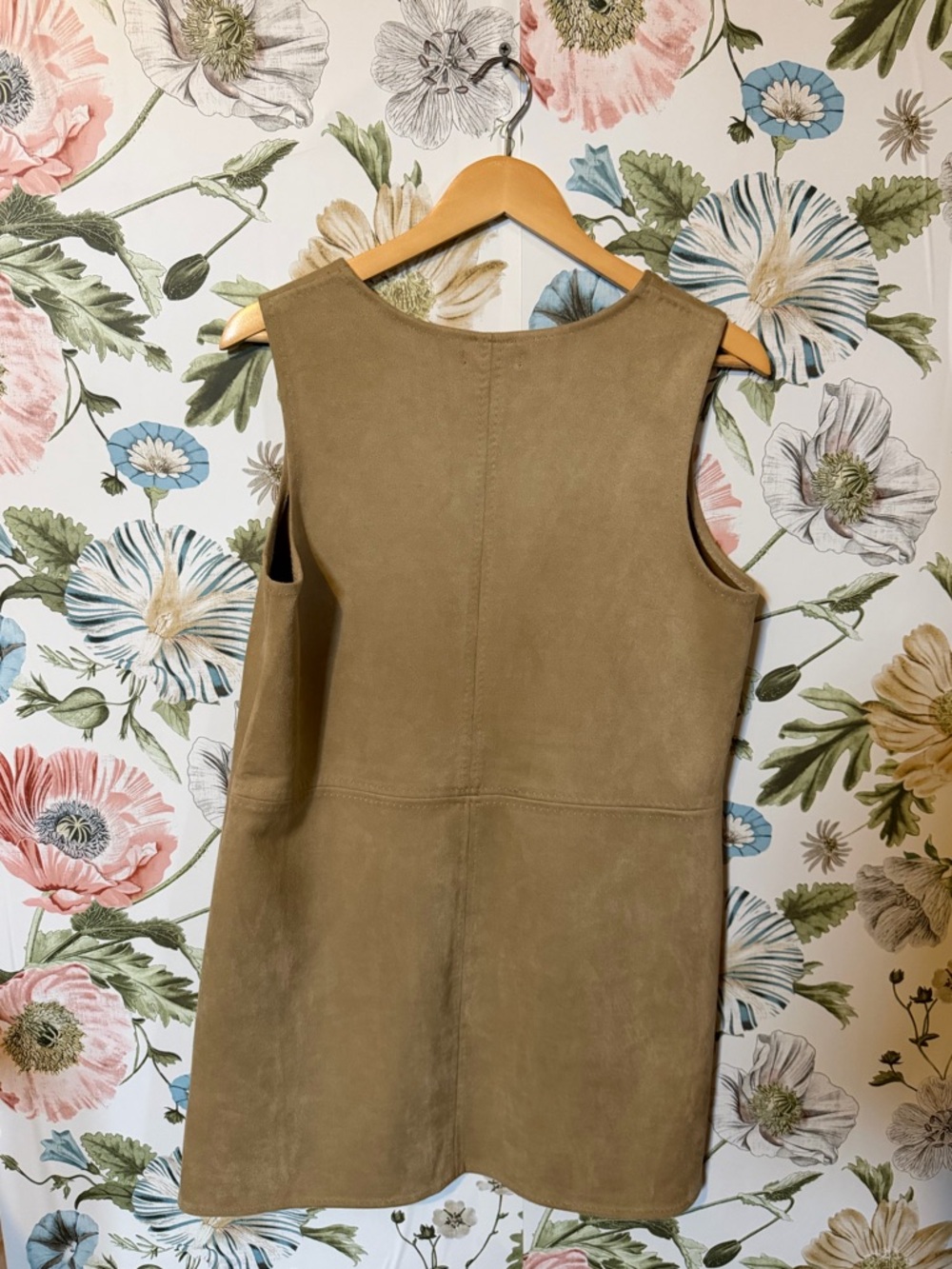 Women's Max Studio London Tan V-Neck Dress Size Large - Picture 2 of 2